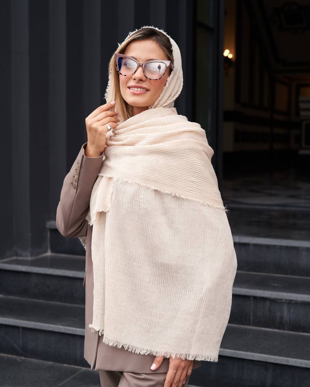 شال دور ریش ۵۶۲