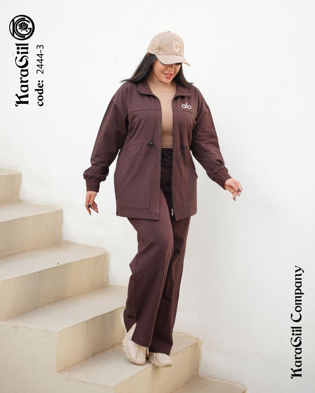 سویشرت و شلوار ۲۴۴۴