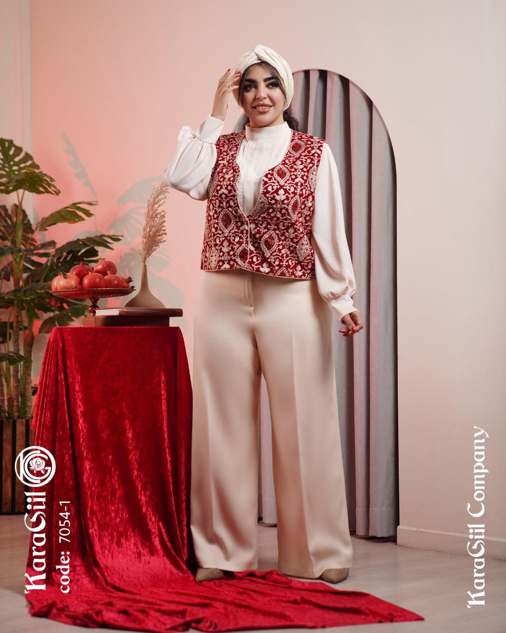 یلدایی سه تکه ۷۰۵۴