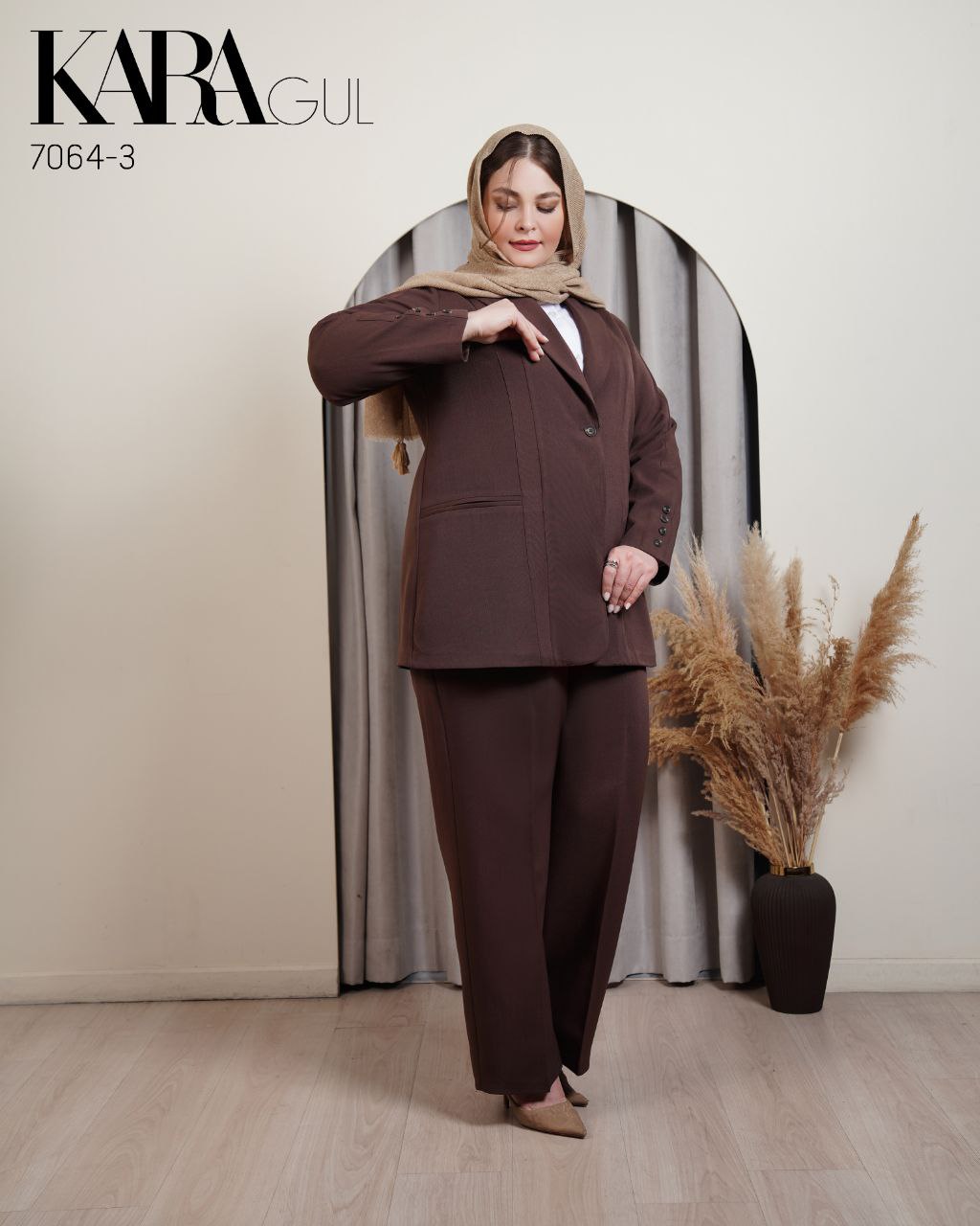 کت و شلوار ۷۰۶۴