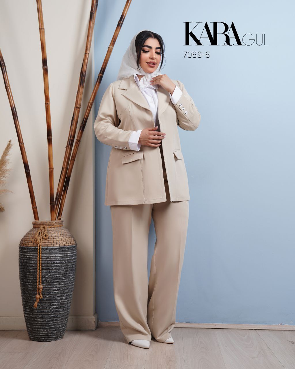 کت و شلوار ۷۰۶۹